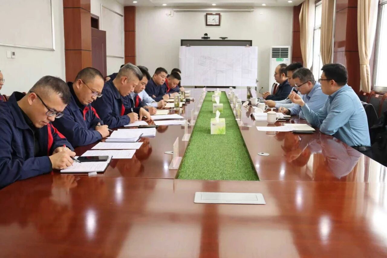 督導加壓守底線 實干篤行保安全 —— 紅旗煤礦全力筑牢年末歲初安全生產(chǎn)堅固防線1